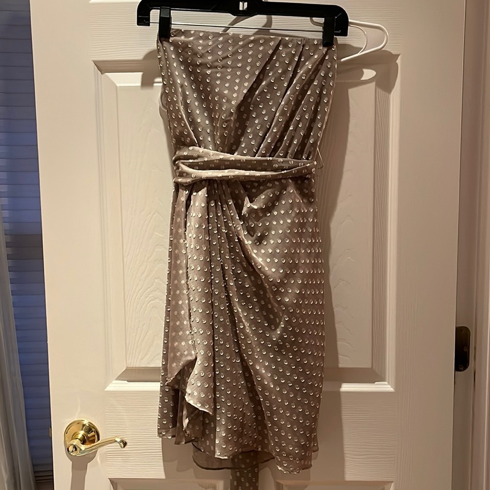 Express. Strapless Dress. Size 8. Taupe with polka dots